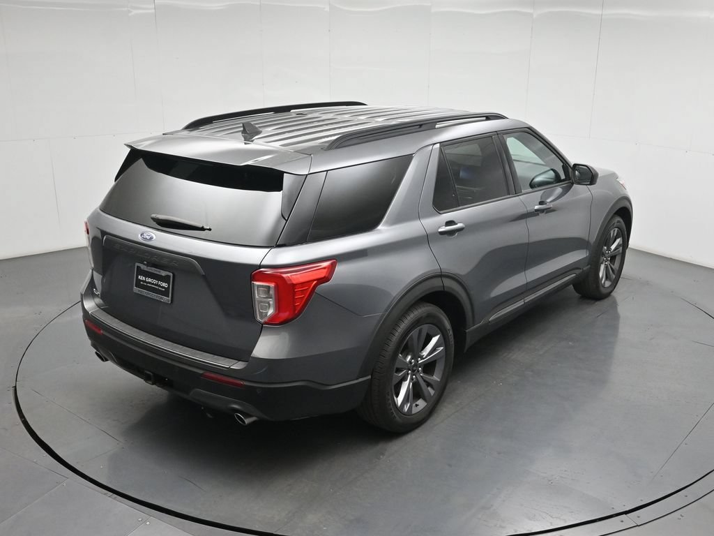 Certified 2021 Ford Explorer XLT w/ Equipment Group 202A RWD image 40
