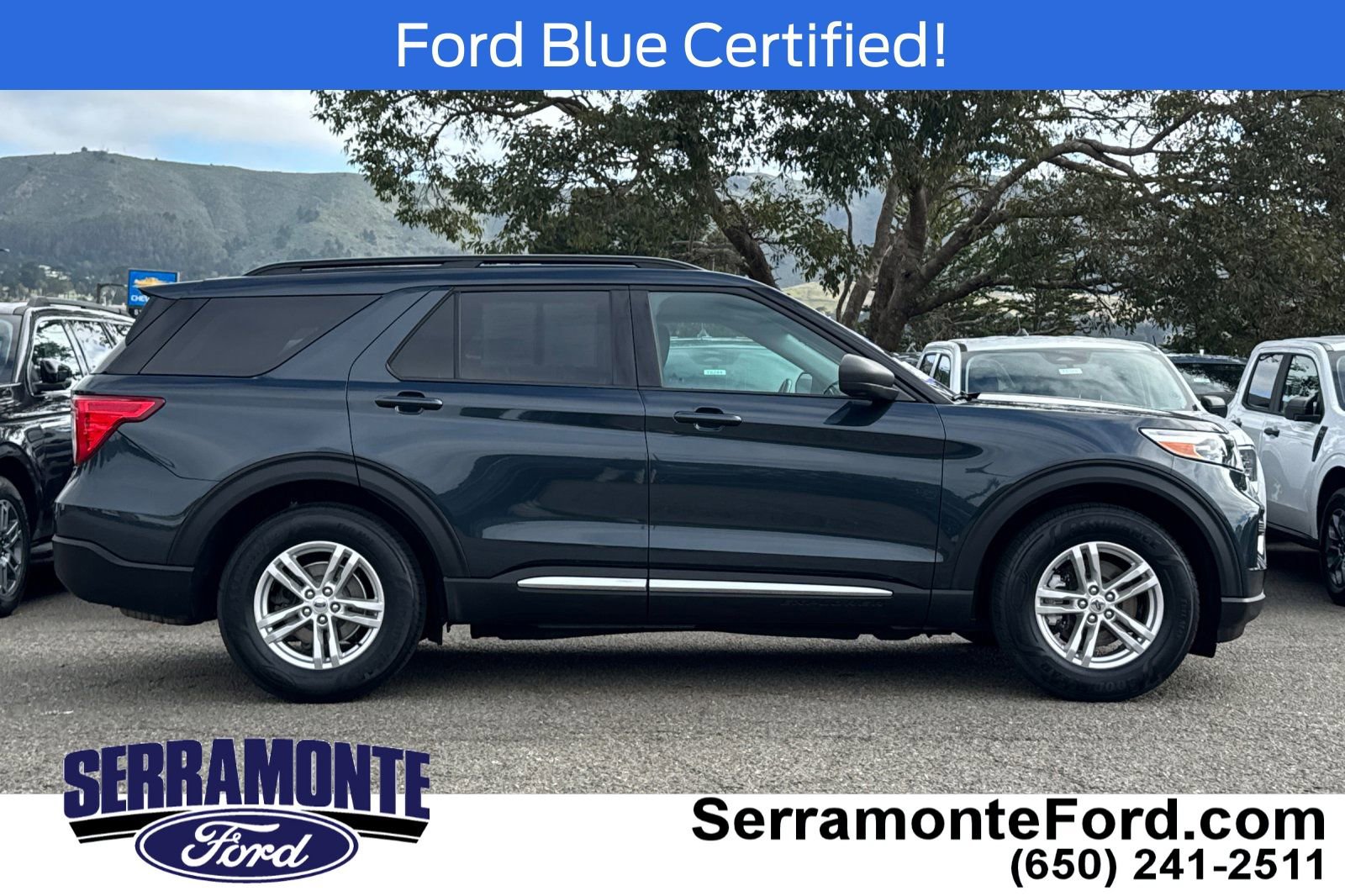 Certified 2023 Ford Explorer XLT image 3