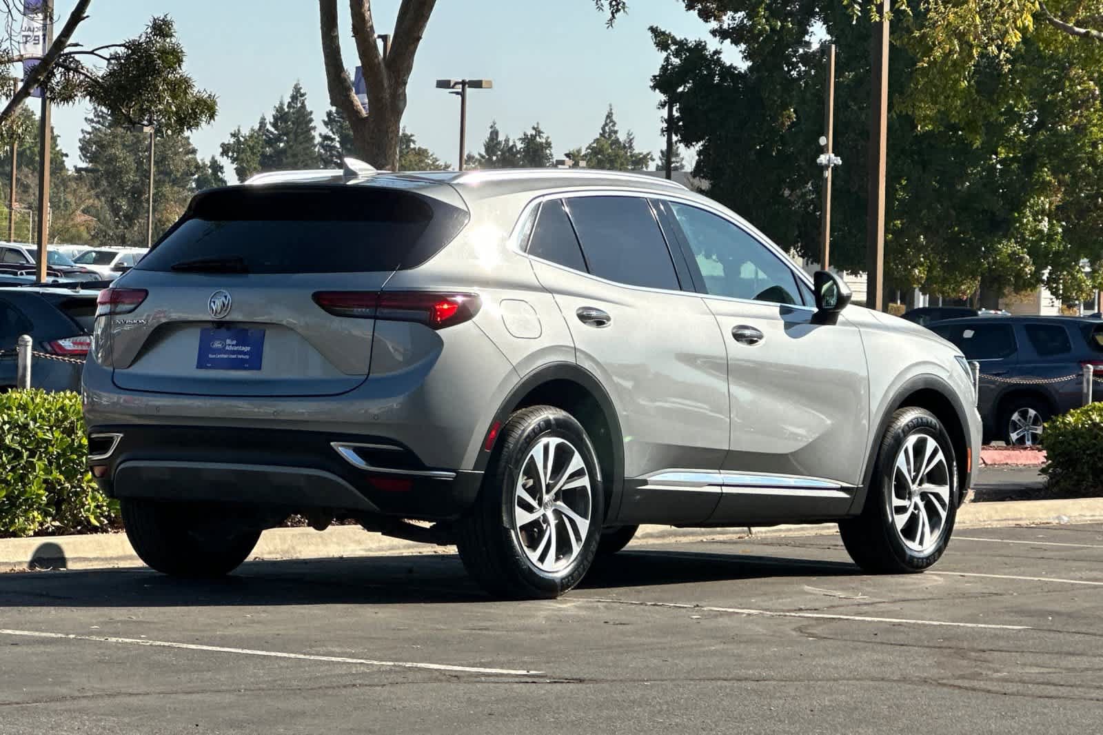 Used 2023 Buick Envision Essence FWD image 2