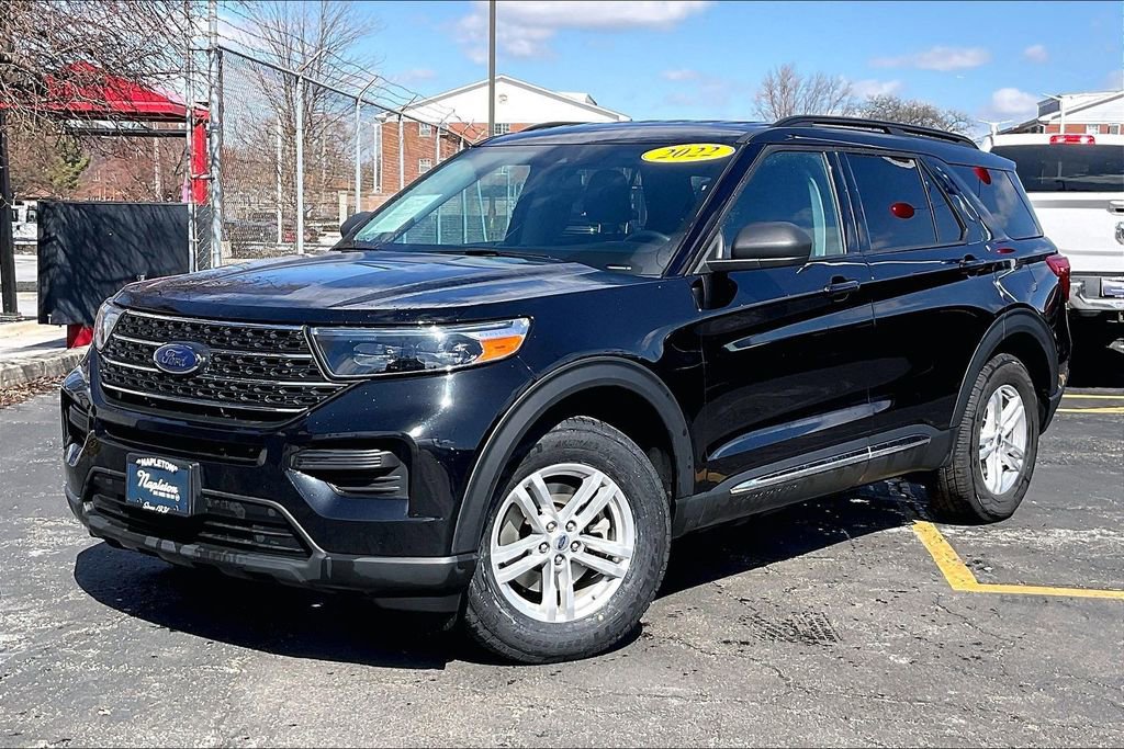 Certified 2022 Ford Explorer XLT w/ Class IV Trailer Tow Package image 10