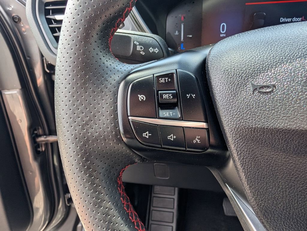 Certified 2025 Ford Escape ST-Line FWD image 10