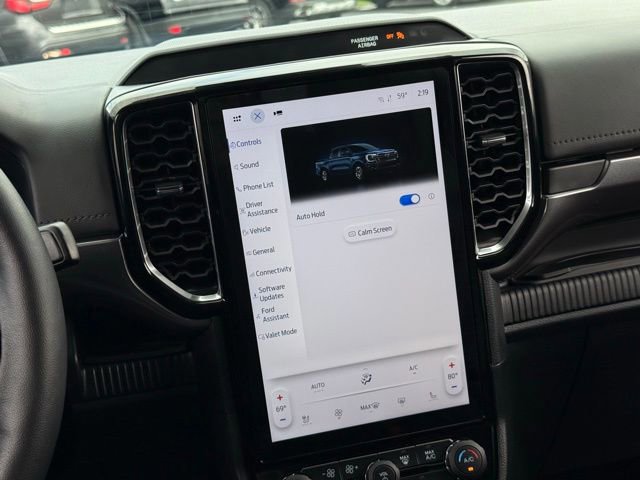 Certified 2025 Ford Ranger Lariat w/ Black Appearance Package image 37