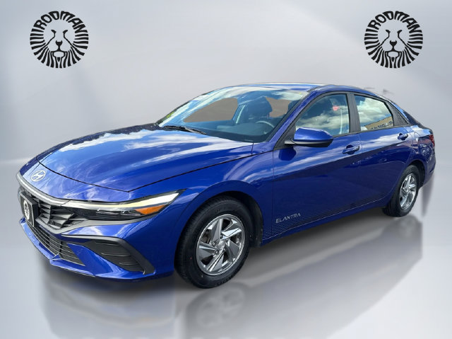 Used 2024 Hyundai Elantra SE
