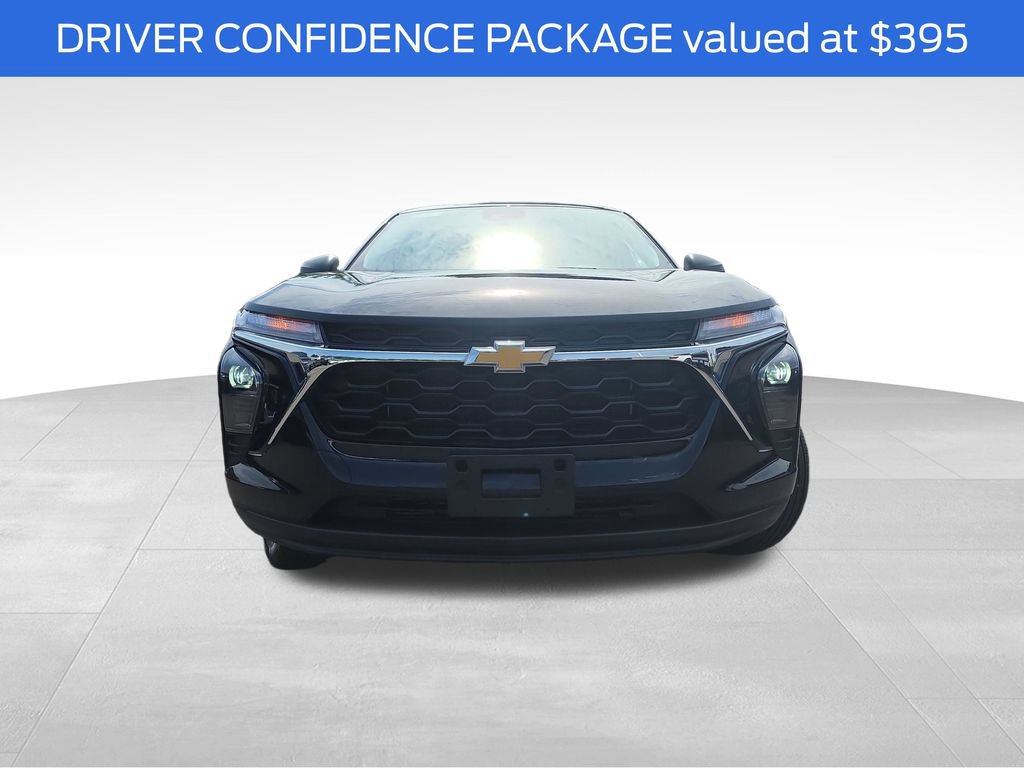 Used 2024 Chevrolet Trax LS w/ Driver Confidence Package FWD image 3