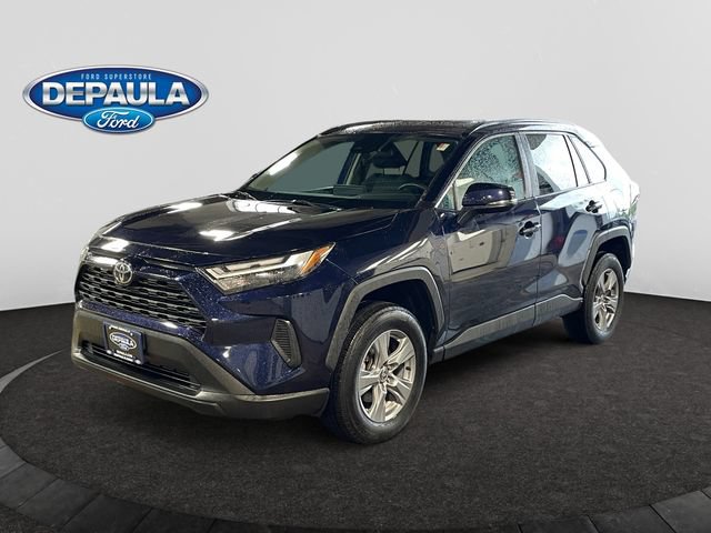 Used 2022 Toyota RAV4 XLE AWD/4WD image 1