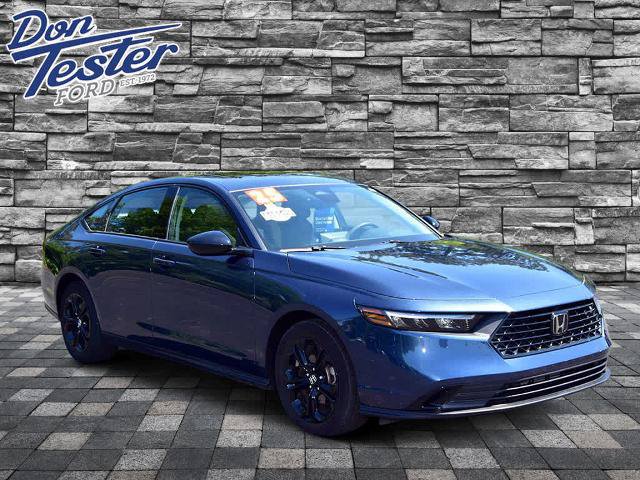 Used 2025 Honda Accord SE image 1
