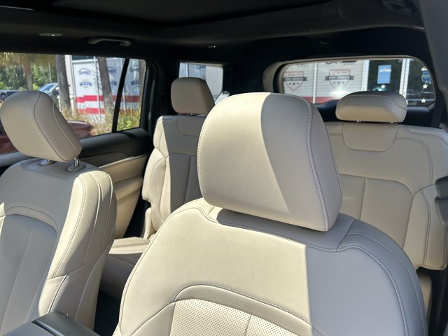 Used 2026 Jeep Grand Cherokee L Limited w/ Luxury Tech Group II RWD image 17