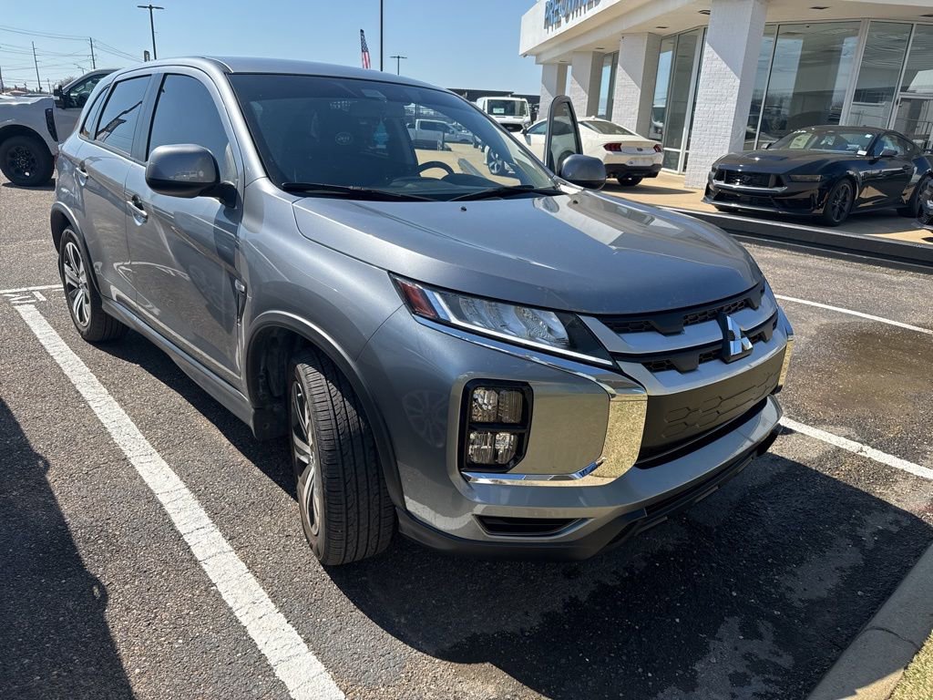Used 2024 Mitsubishi Outlander Sport ES image 1