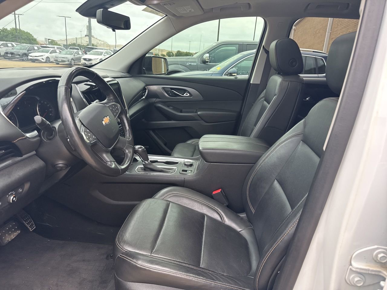 Used 2019 Chevrolet Traverse Premier w/ Redline Edition FWD image 8
