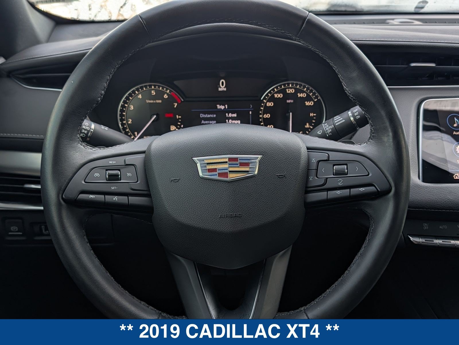 Used 2019 Cadillac XT4 Premium Luxury FWD image 28