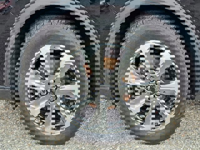 Certified 2024 Ford Escape Platinum image 30