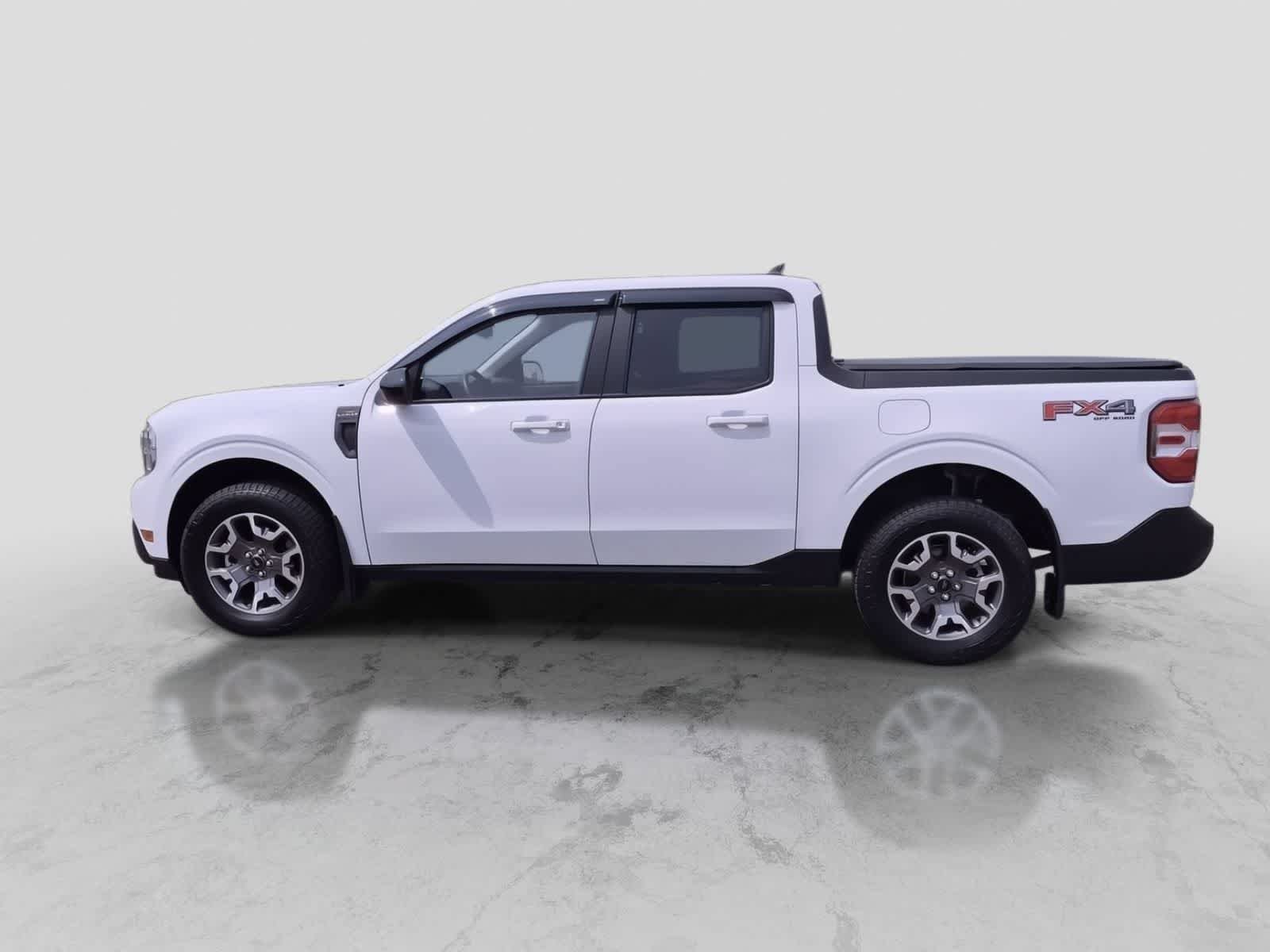 Certified 2024 Ford Maverick Lariat w/ FX4 Off-Road Package AWD/4WD image 5