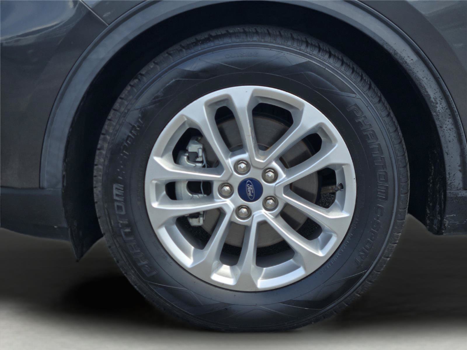 Certified 2020 Ford Escape SE FWD image 11