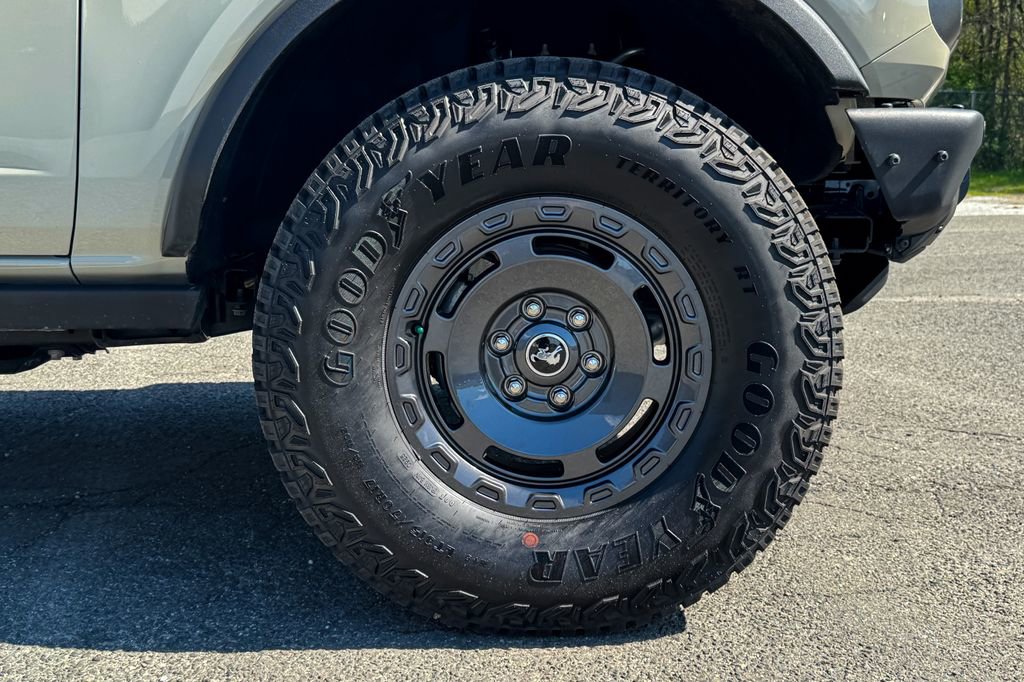 Certified 2025 Ford Bronco Badlands w/ Sasquatch Package AWD/4WD image 10