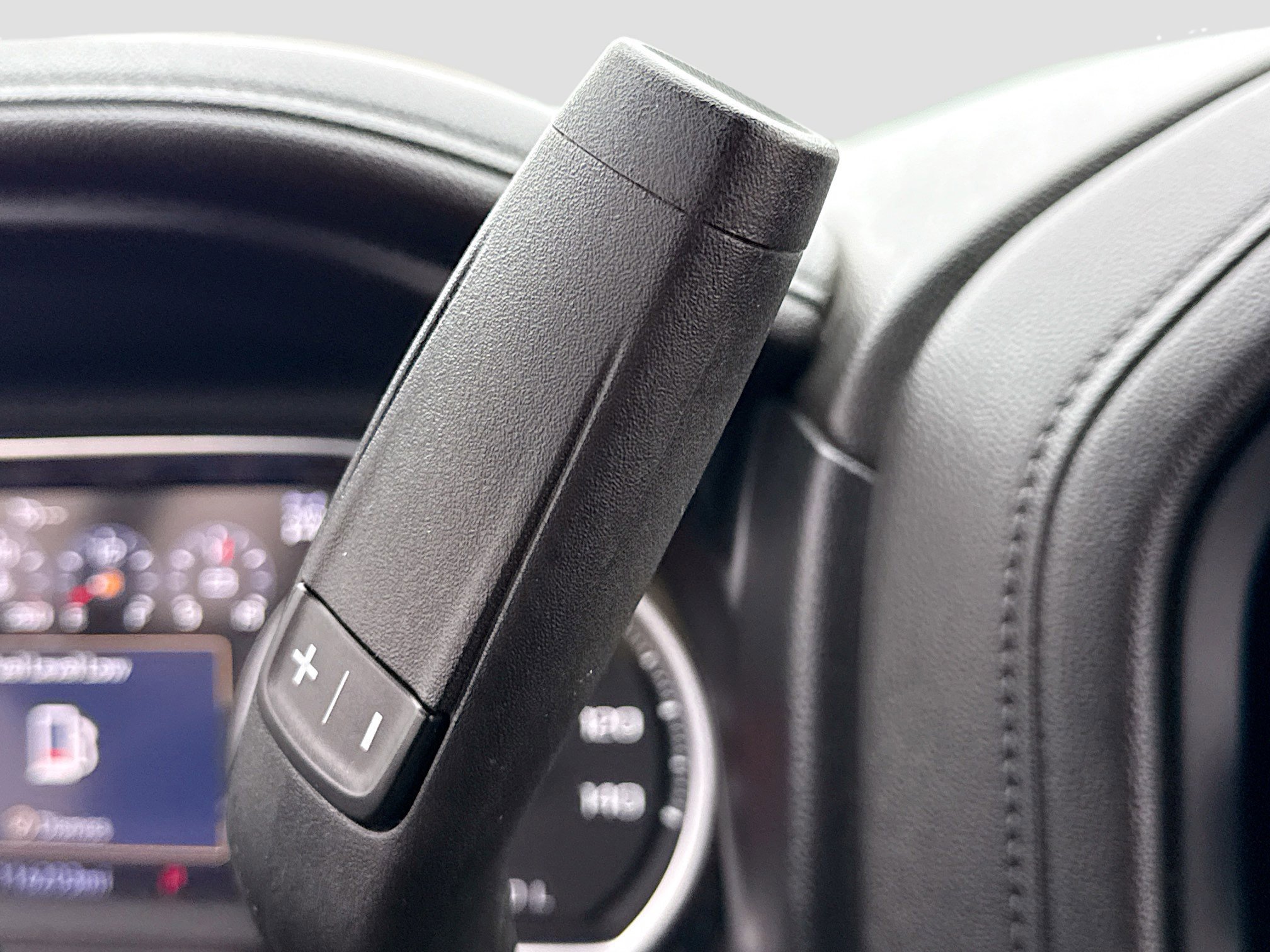 Used 2021 Chevrolet Silverado 1500 High Country image 16