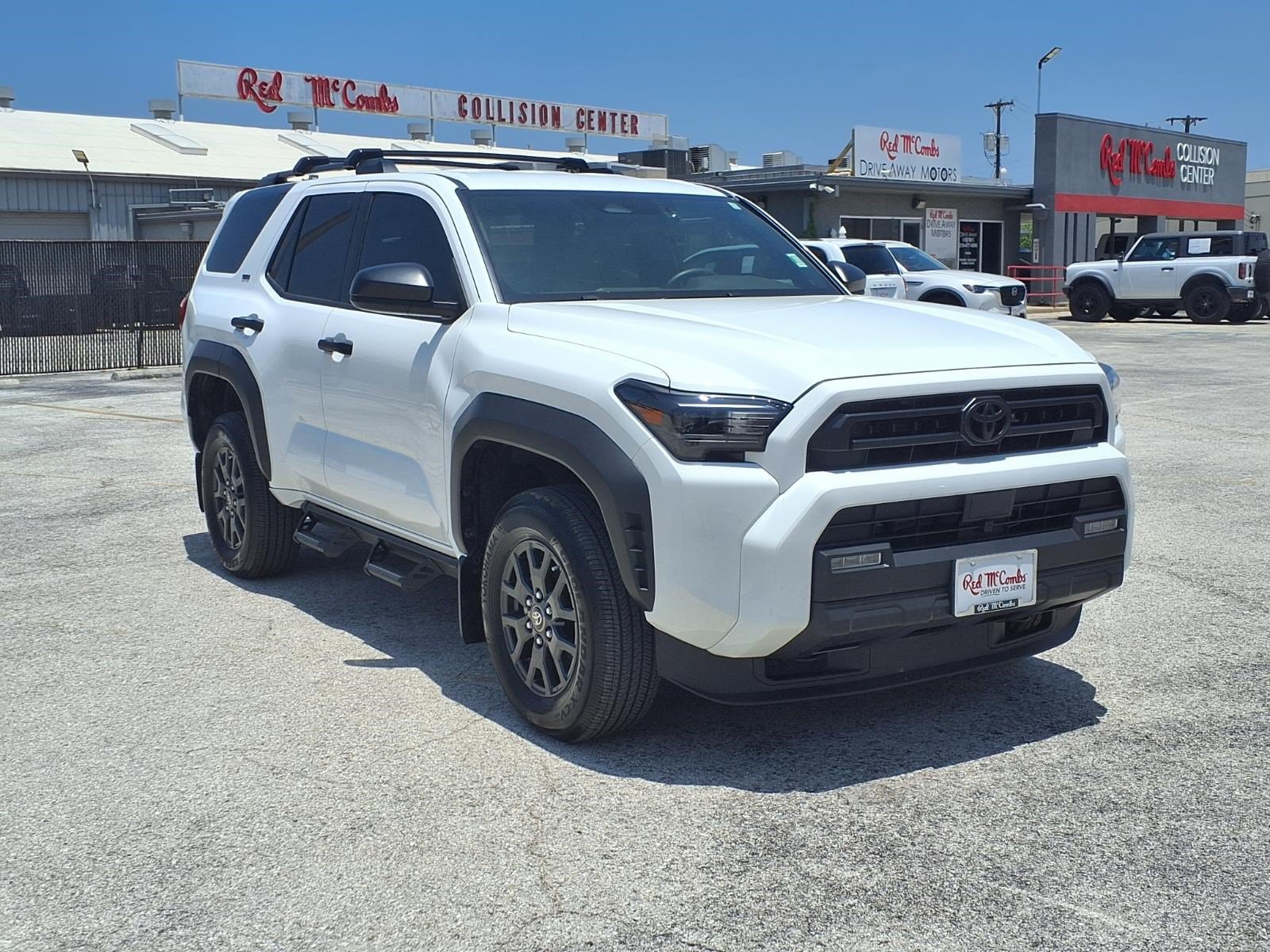 Used 2025 Toyota 4Runner SR5 AWD/4WD image 4