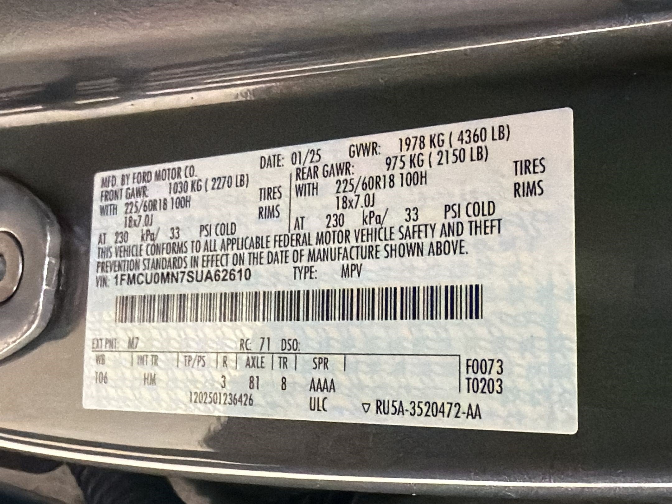Certified 2025 Ford Escape ST-Line FWD image 24