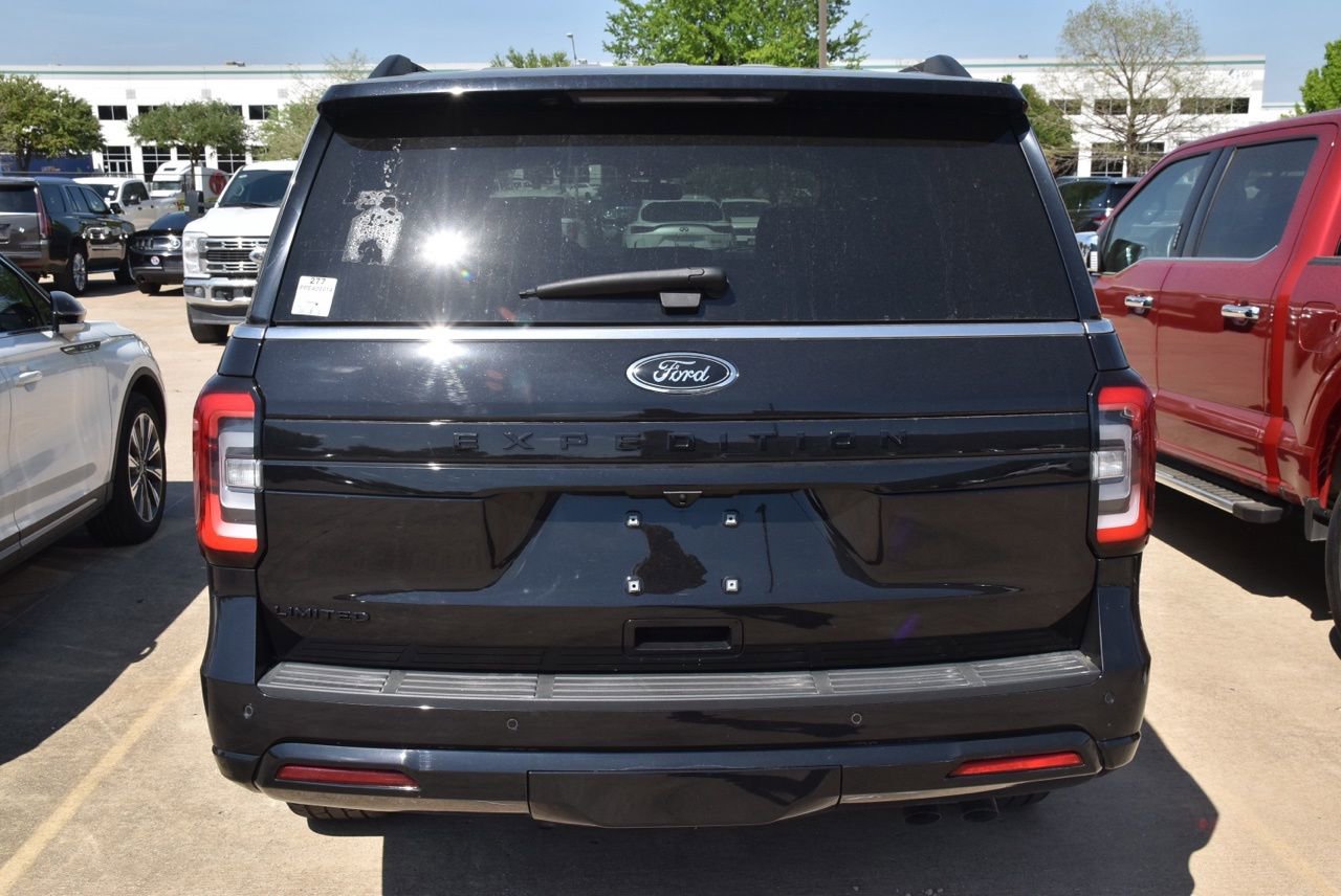 Certified 2023 Ford Expedition Limited image 8