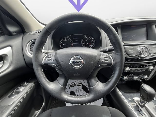 Used 2019 Nissan Pathfinder SV w/ SV All Weather Package AWD/4WD image 14
