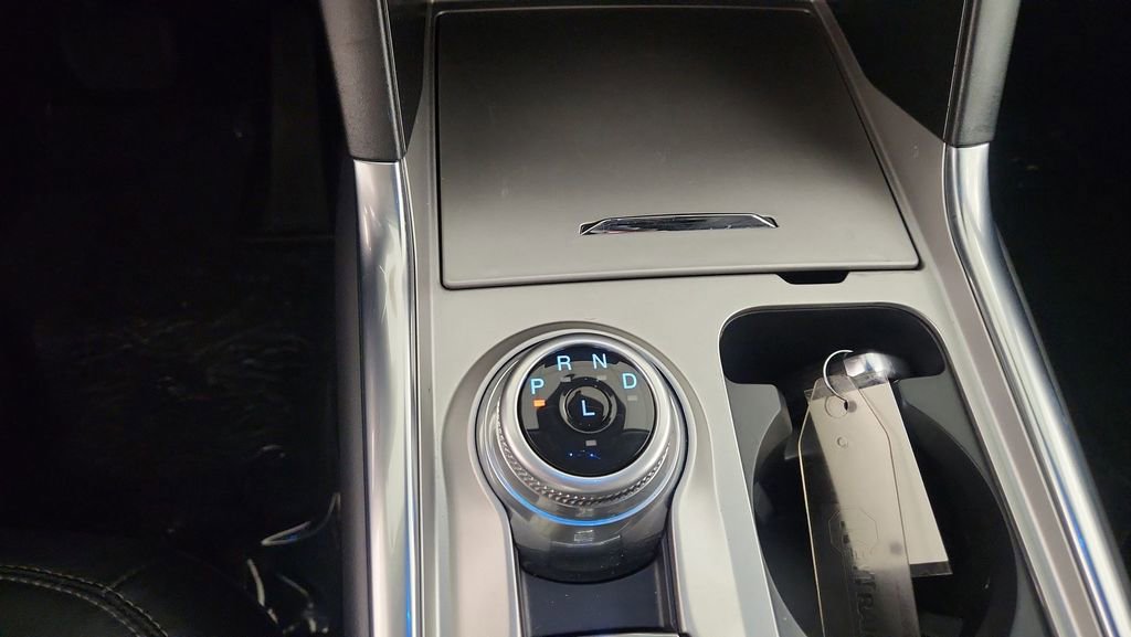 Certified 2023 Ford Explorer XLT w/ Equipment Group 202A image 28