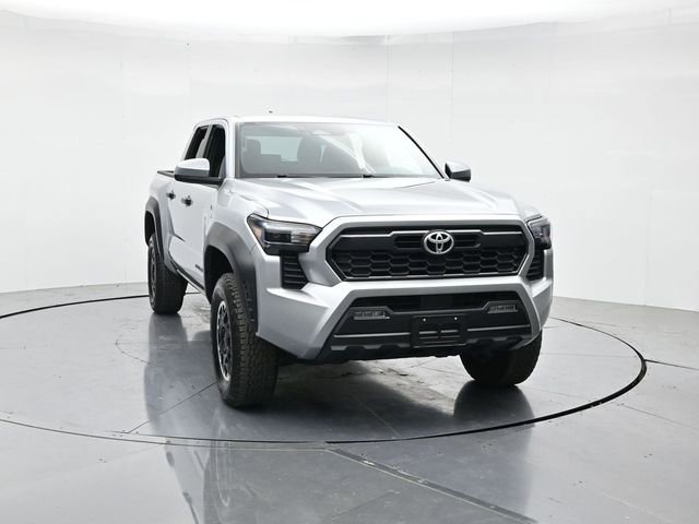 Used 2024 Toyota Tacoma TRD Off-Road AWD/4WD image 5