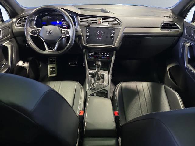 Used 2024 Volkswagen Tiguan SE R-Line AWD/4WD image 6