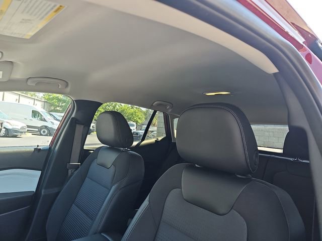 Used 2025 Chevrolet Trax LT w/ LT Convenience Package FWD image 30