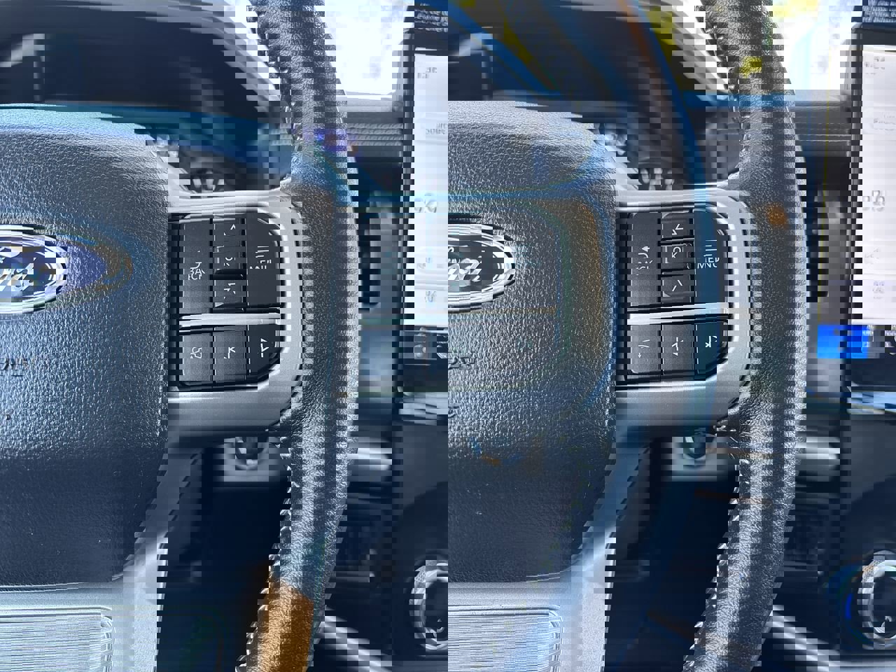 Certified 2024 Ford Expedition XLT image 30