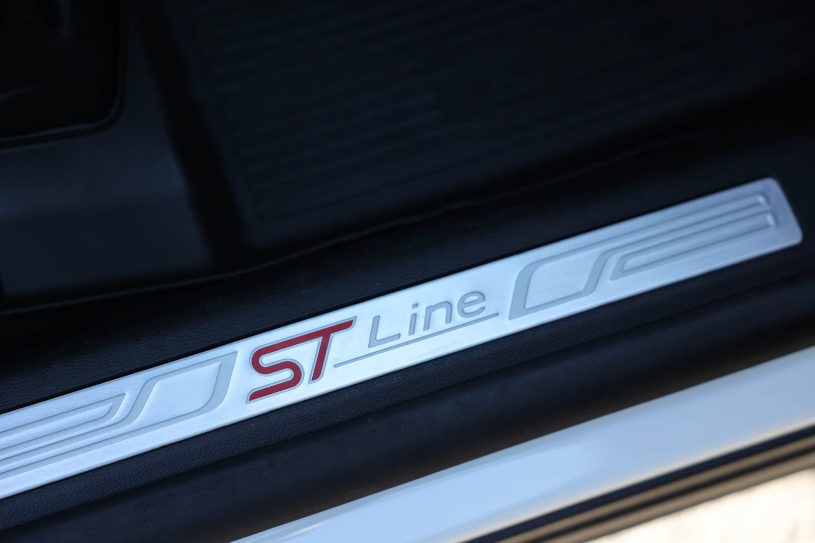 Certified 2022 Ford Explorer ST-Line w/ Class IV Trailer Tow Package AWD/4WD image 11