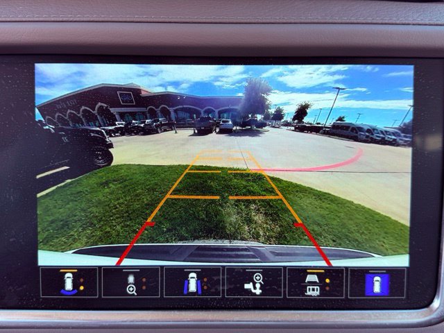 Used 2024 GMC Yukon Denali AWD/4WD image 22