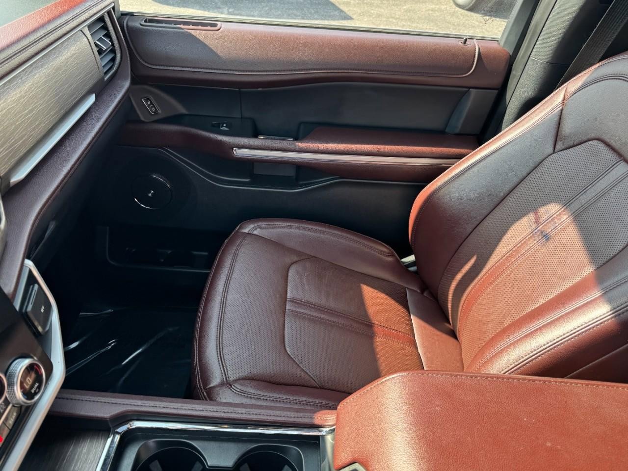 Certified 2024 Ford Expedition Limited image 15