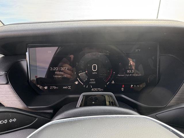 Used 2024 GMC Acadia Denali w/ Super Cruise Package image 22