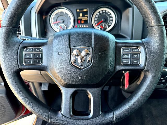 Used 2017 RAM 1500 Express AWD/4WD image 10