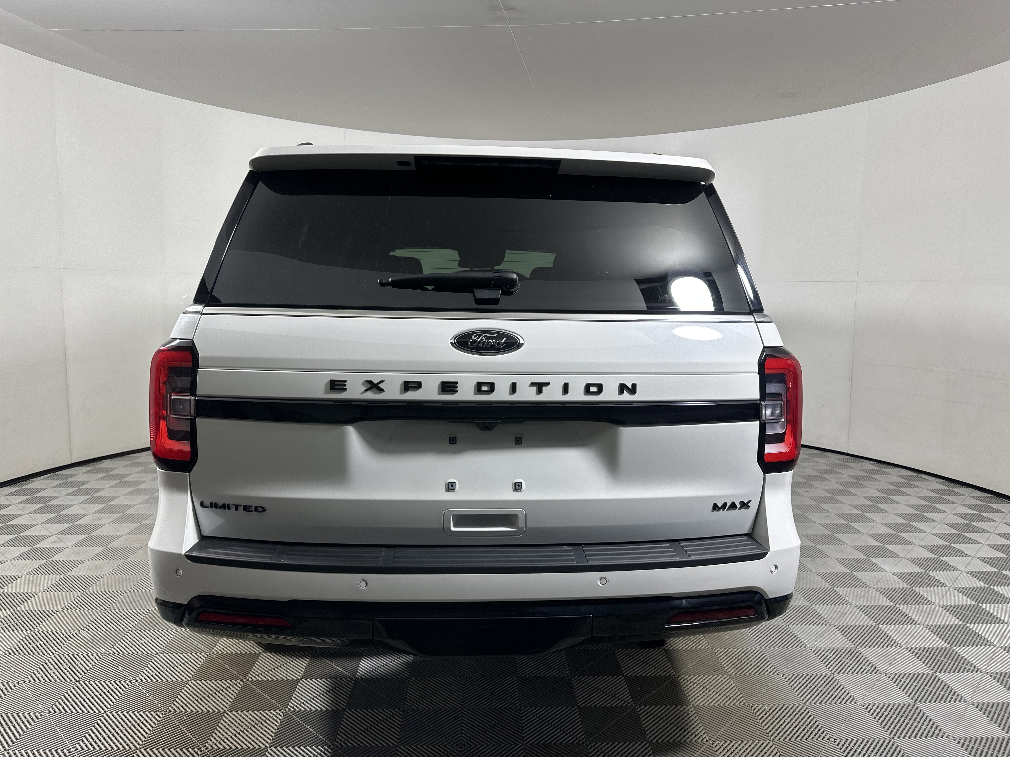 Certified 2024 Ford Expedition Max Limited image 4