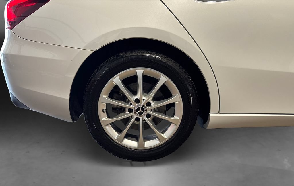 Used 2019 Mercedes-Benz A 220 4MATIC image 21