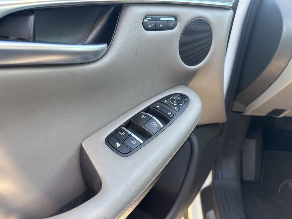 Used 2024 INFINITI QX50 Luxe image 11