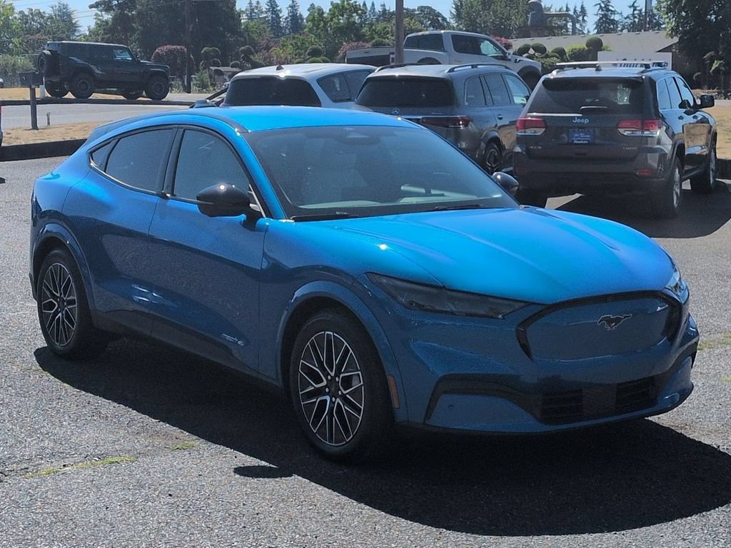 Certified 2025 Ford Mustang Mach-E Premium AWD/4WD image 7