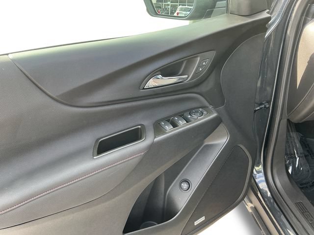 Used 2023 Chevrolet Equinox RS w/ RS Leather Package AWD/4WD image 11