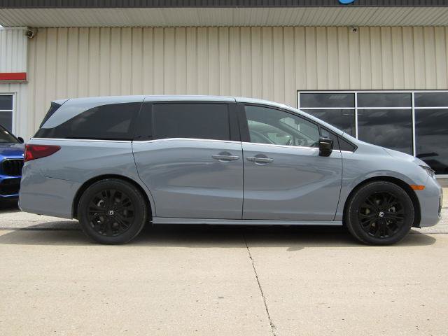 Used 2025 Honda Odyssey Sport-L image 2