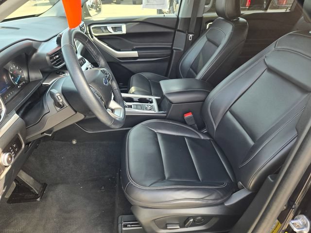 Certified 2022 Ford Explorer XLT w/ Equipment Group 202A AWD/4WD image 12