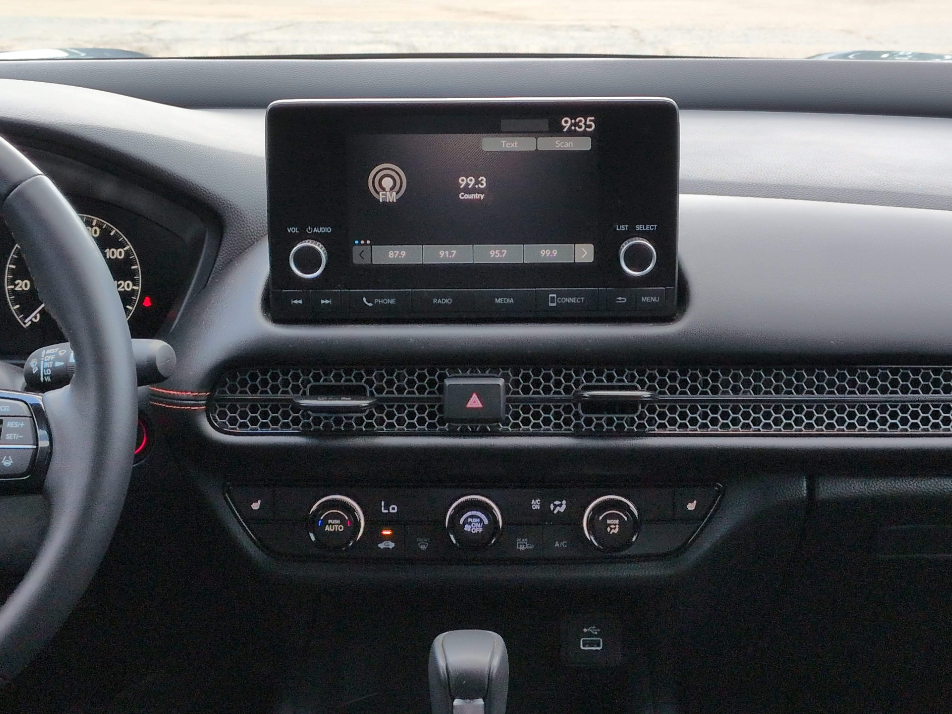Used 2025 Honda HR-V Sport image 16