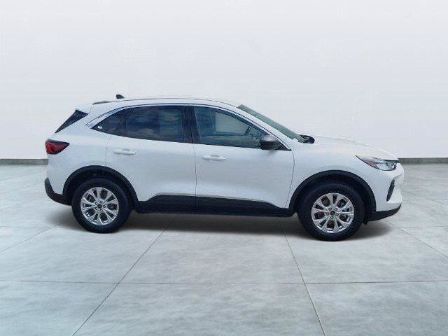 Certified 2024 Ford Escape Active AWD/4WD image 8