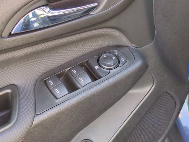 Used 2024 Chevrolet Equinox RS FWD image 12