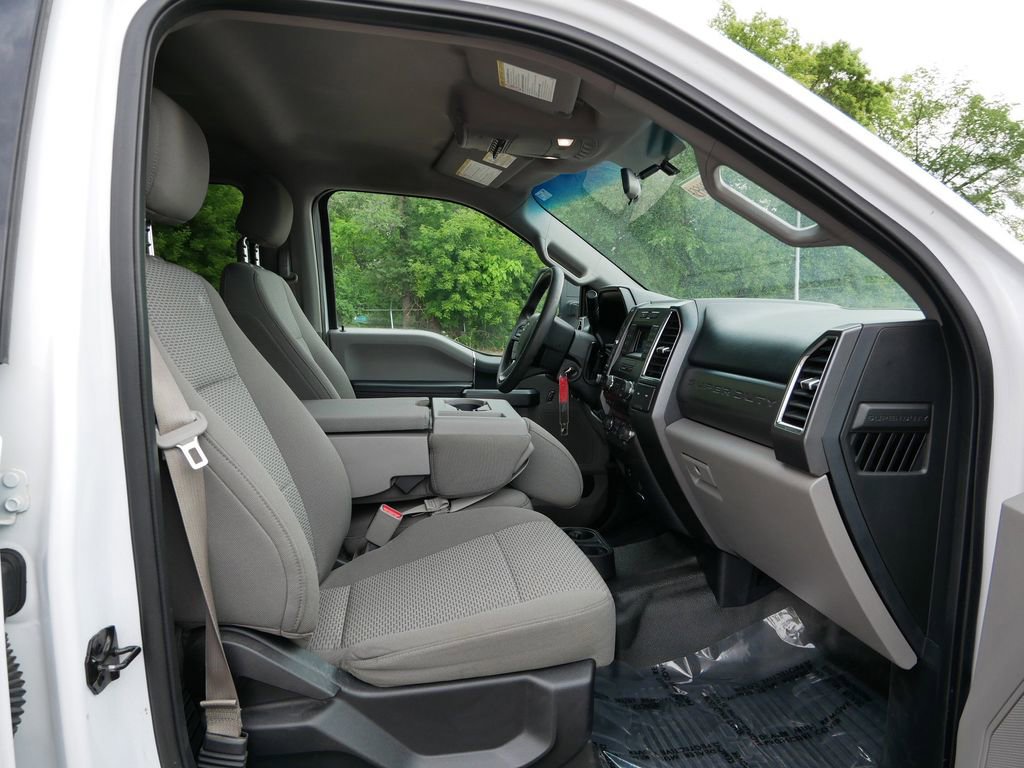 Certified 2017 Ford F250 XLT w/ XLT Value Package AWD/4WD image 8