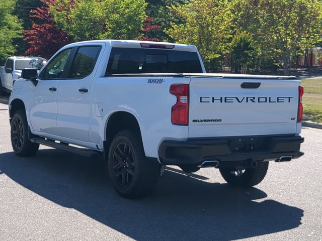 Used 2025 Chevrolet Silverado 1500 LT Trail Boss w/ Convenience Package II AWD/4WD image 3