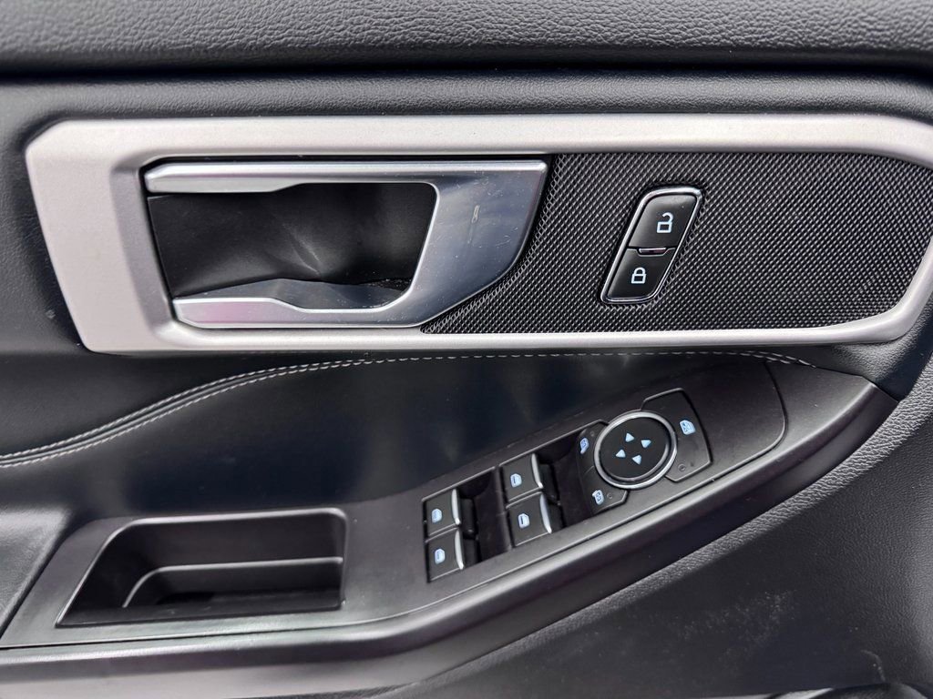 Certified 2020 Ford Explorer XLT w/ Equipment Group 202A image 15