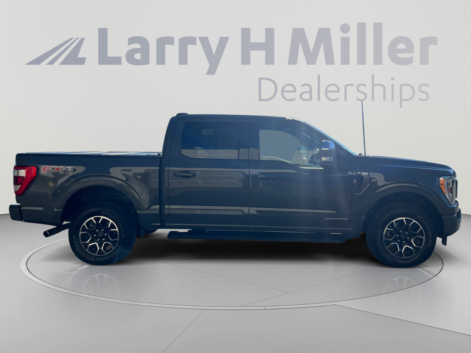 Certified 2021 Ford F150 Lariat w/ Max Trailer Tow Package AWD/4WD image 6
