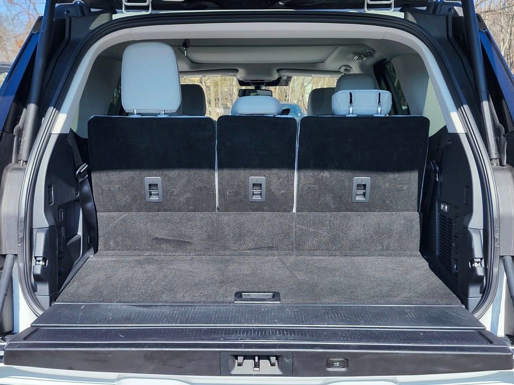 Certified 2025 Ford Expedition Platinum image 36