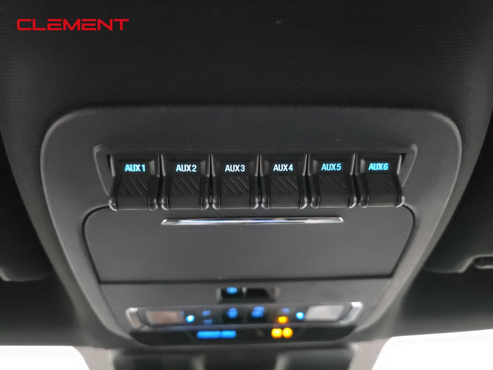 Certified 2023 Ford F450 Platinum w/ FX4 Off-Road Package image 24