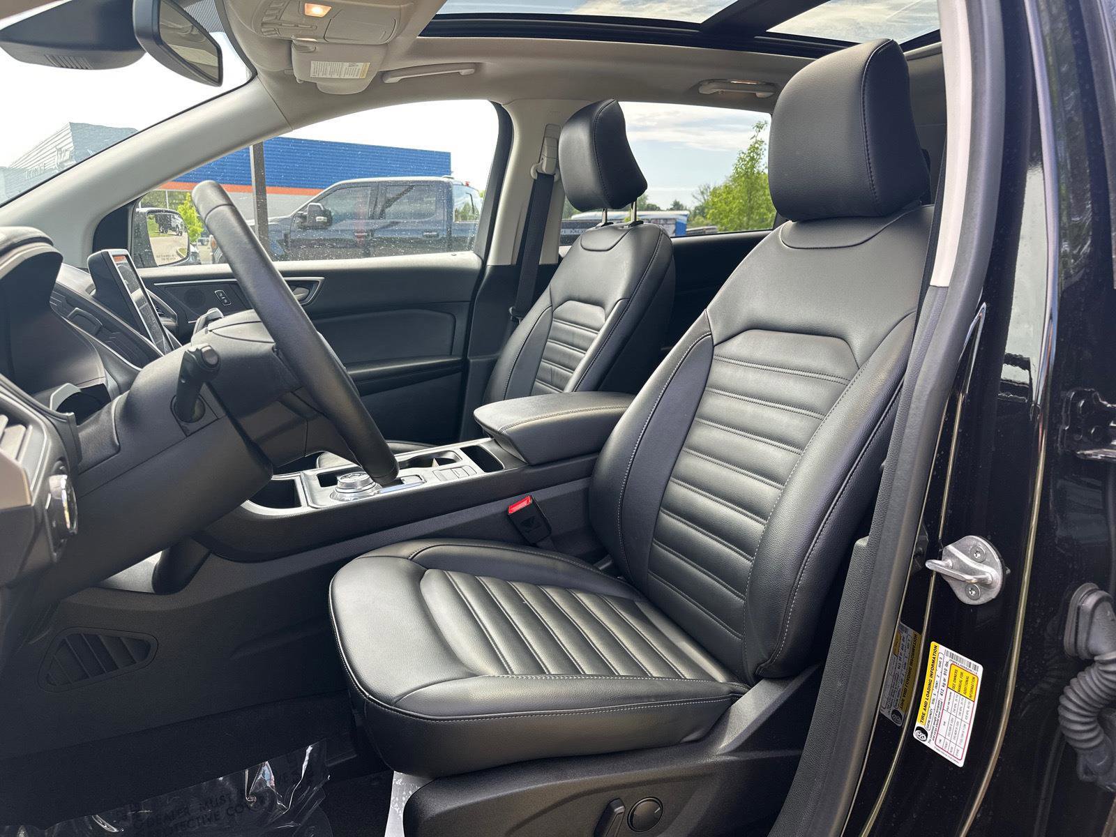 Certified 2022 Ford Edge SEL w/ Convenience Package AWD/4WD image 6
